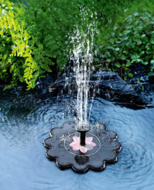 Malá solární fontána do jezírka či bazénu Leknín