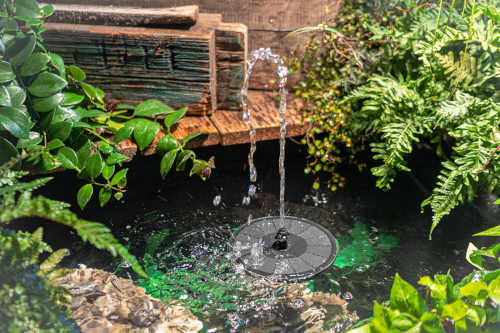 zahradní solární fontána do jezírka