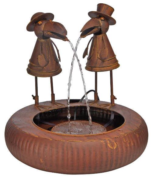 Kovová fontána s patinou rzi
