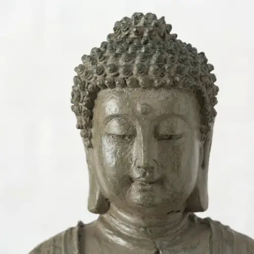 Buddha je detailně zpracován